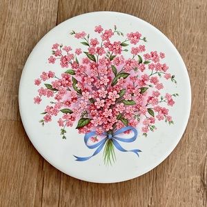 Floral‎ Bouquet Ceramic Tile Trivet 6” Mint Condition